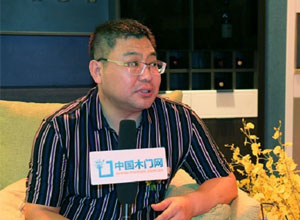 华泽三峰品牌日,中国木门网专访刘强